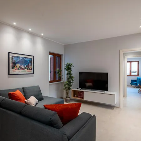 Da Lucia - Moderno Trilocale Vicino Al Centro E Apartman Capo dʼOrlando