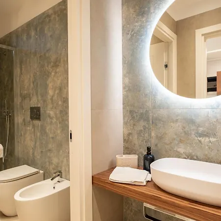 Da Lucia - Moderno Trilocale Vicino Al Centro E Apartman *